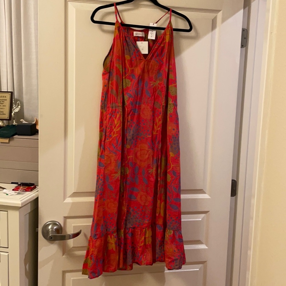 Velvet by graham & Spencer red sundres